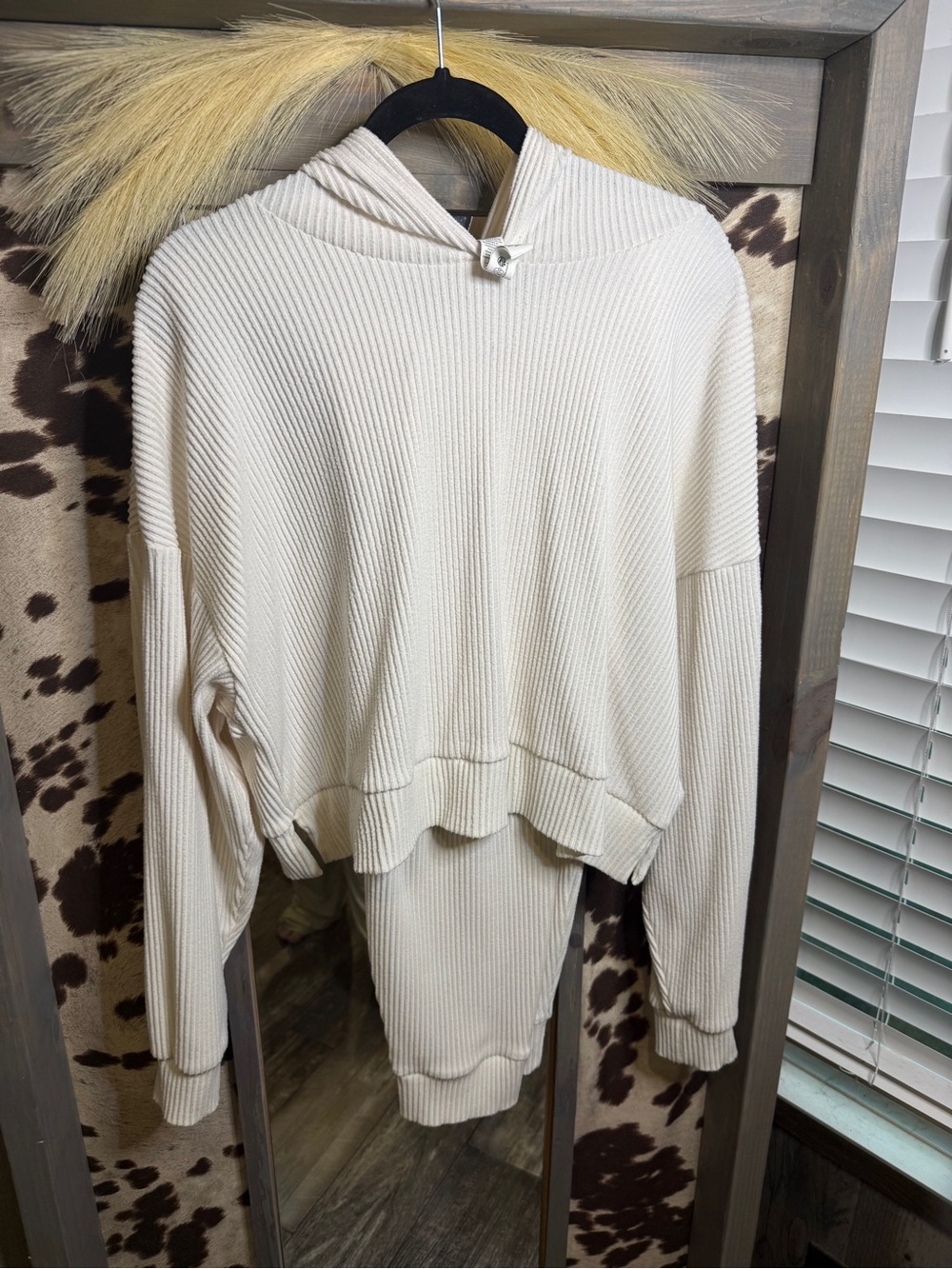 ALO Yoga Muse Cream Ribbed Hoodie Top and joggers.